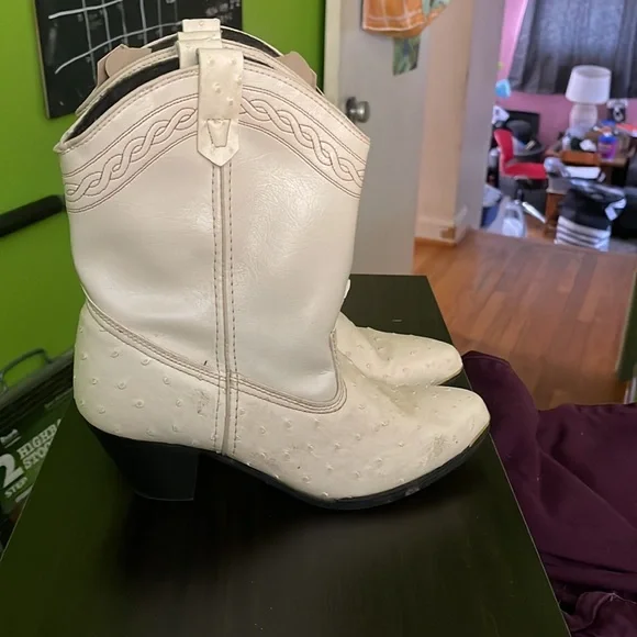 Laredo Cowboy Boots (not leather) - Picture 2 of 4